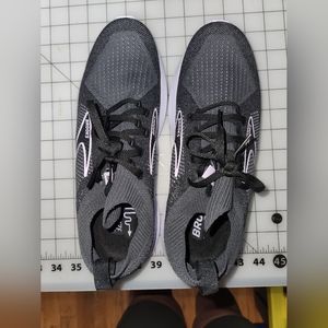 Brooks Levitate StealthFit Shoes